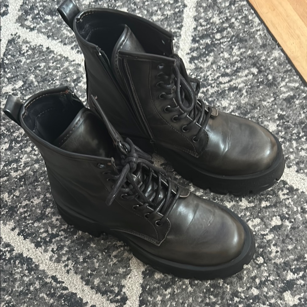 Steve Madden Rascal Combat Boots, Size 9 - Picture 6 of 12